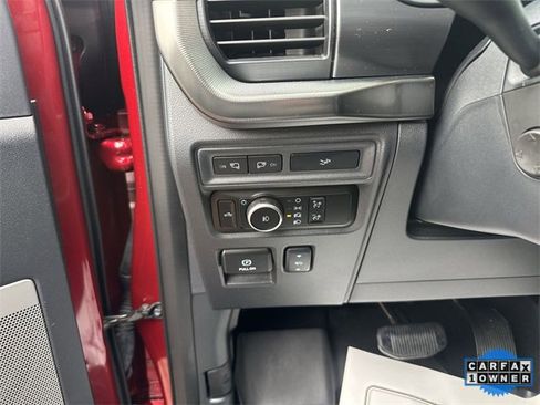 Used 2024 Ford F150 Lariat w/ FX4 Off-Road Package image 12