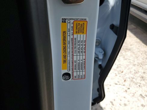 New 2026 Buick Enclave Preferred w/ Power Package FWD image 31