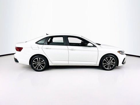 Used 2026 Volkswagen Jetta S FWD image 4