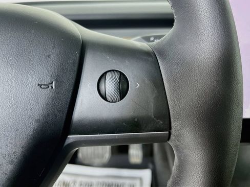 Used 2023 Tesla Model 3 Standard Range RWD image 15