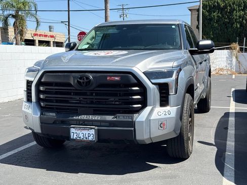 Used 2022 Toyota Tundra SR5 w/ Convenience Package RWD image 3
