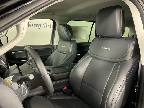 New 2027 Ford Expedition Platinum RWD image 14