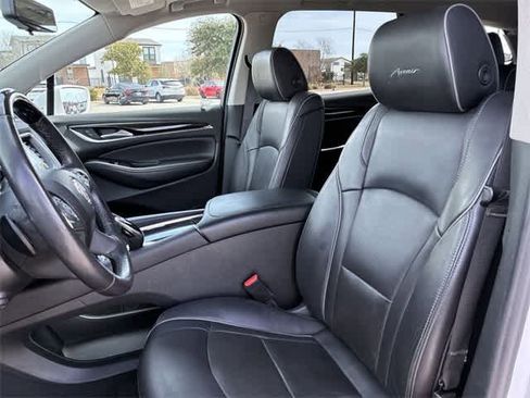 Used 2020 Buick Enclave Avenir w/ Avenir Technology Package image 17