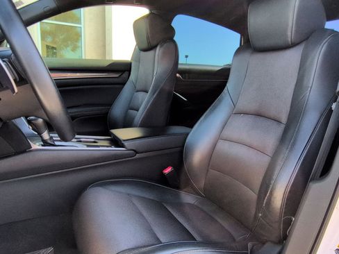 Used 2018 Honda Accord Sport image 18