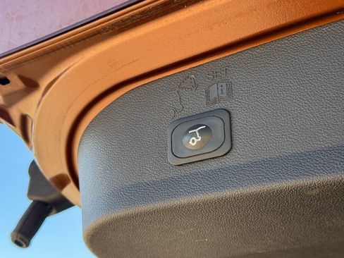 Used 2017 Ford Escape Titanium w/ Equipment Group 301A AWD/4WD image 19