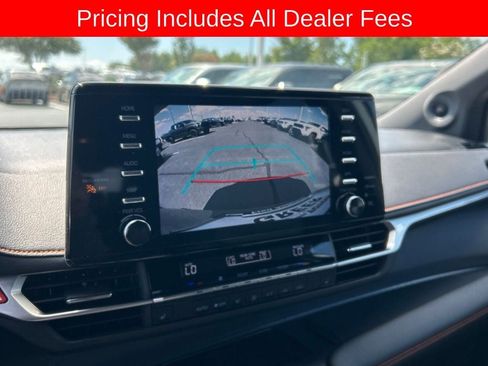 Used 2024 Toyota Sienna XSE w/ XSE Plus Package FWD image 14