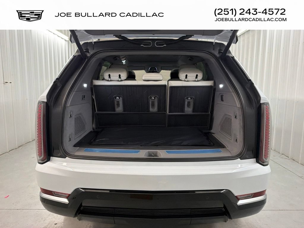 New 2026 Cadillac Escalade IQ Luxury 1 w/ LPO, Floor Liner Package AWD/4WD image 24