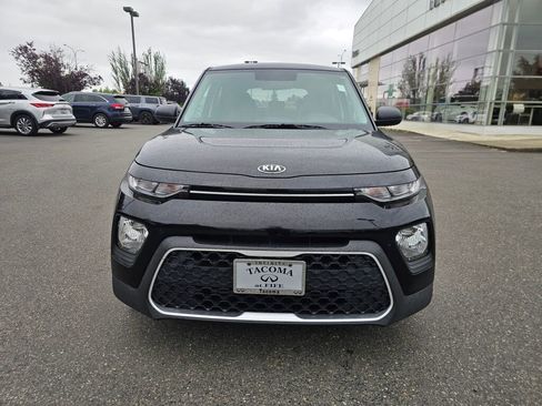 Used 2021 Kia Soul LX FWD image 2