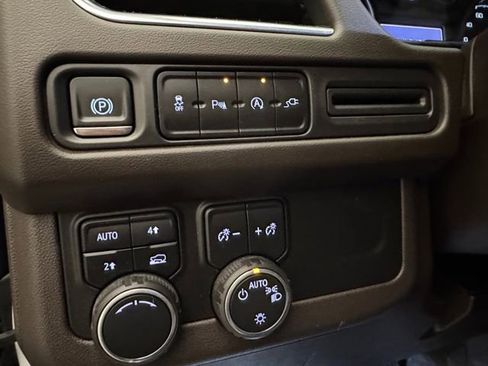 Used 2021 Chevrolet Tahoe LT image 6