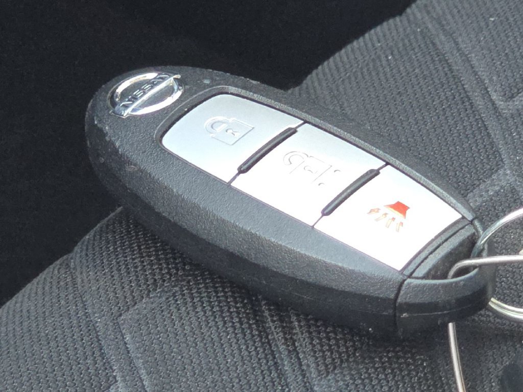 Used 2021 Nissan Kicks S FWD image 33