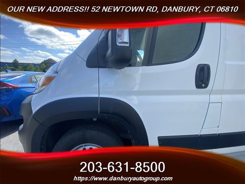 Used 2025 RAM ProMaster 2500 w/ U-Haul Equipment Group FWD image 3