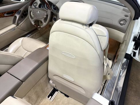 Used 2008 Mercedes-Benz SL 550 image 89