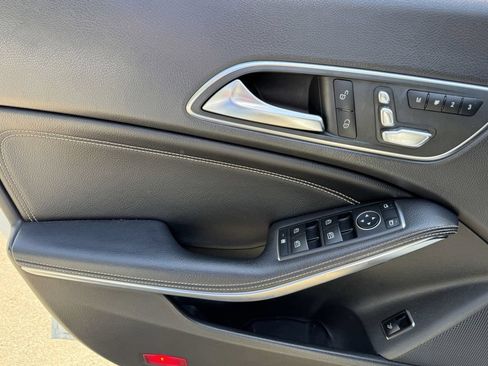 Used 2018 Mercedes-Benz CLA 250 image 16