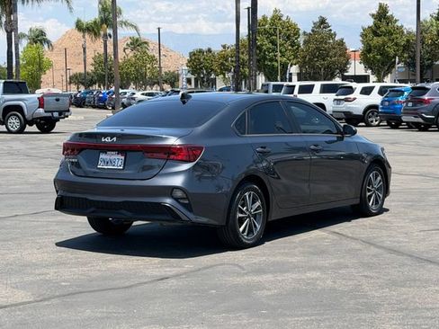 Used 2024 Kia Forte LXS FWD image 5