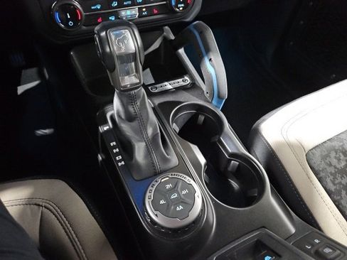 Used 2022 Ford Bronco Wildtrak image 22