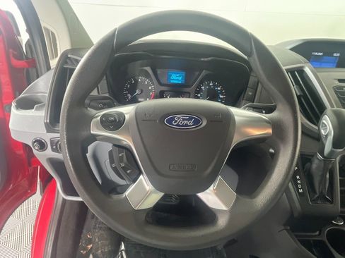 Used 2015 Ford Transit 150 XLT image 17