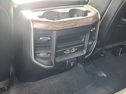 Used 2020 RAM 1500 Laramie image 11