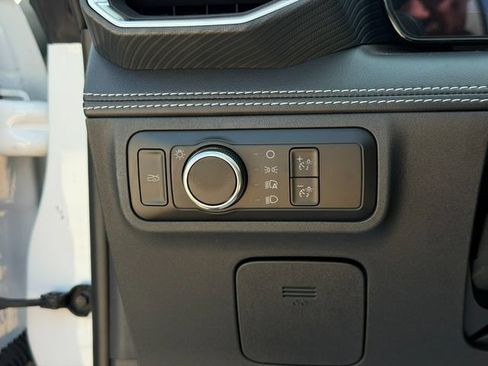 Used 2024 Ford Mustang Premium RWD image 39