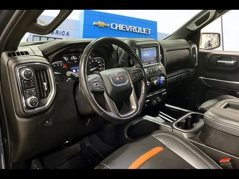 Certified 2021 GMC Sierra 1500 AT4 w/ Off-Road Performance Package image 18