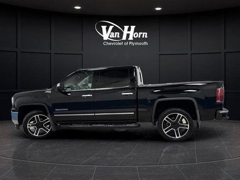 Used 2018 GMC Sierra 1500 SLT w/ Black Pack image 12