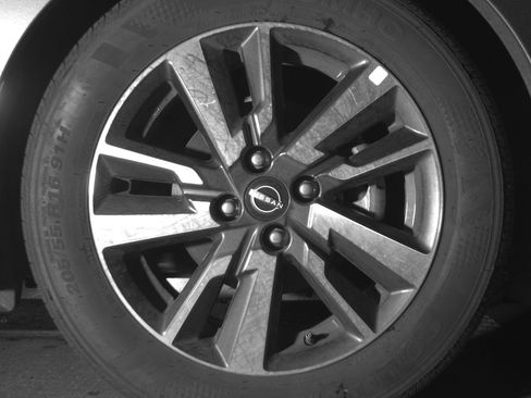 Used 2025 Nissan Versa SV image 13