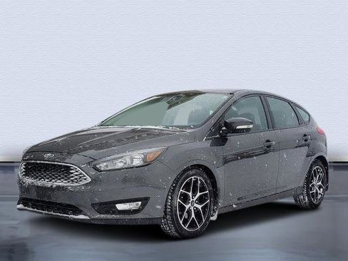 Used 2017 Ford Focus SEL w/ Cold Weather Package image 1