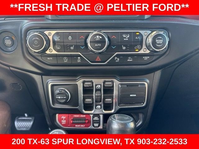 Used 2021 Jeep Wrangler Unlimited Rubicon w/ Dual Top Group AWD/4WD image 11