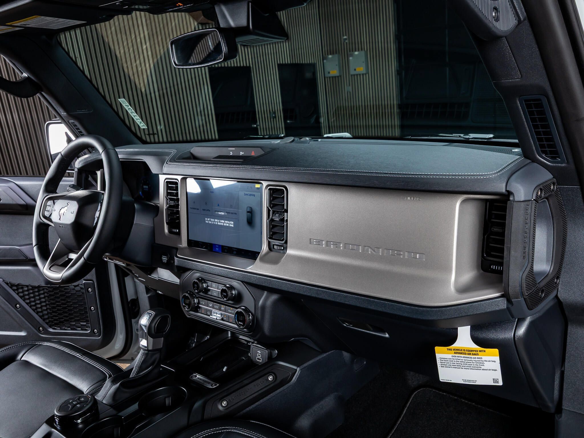 Used 2026 Ford Bronco Outer Banks AWD/4WD image 15