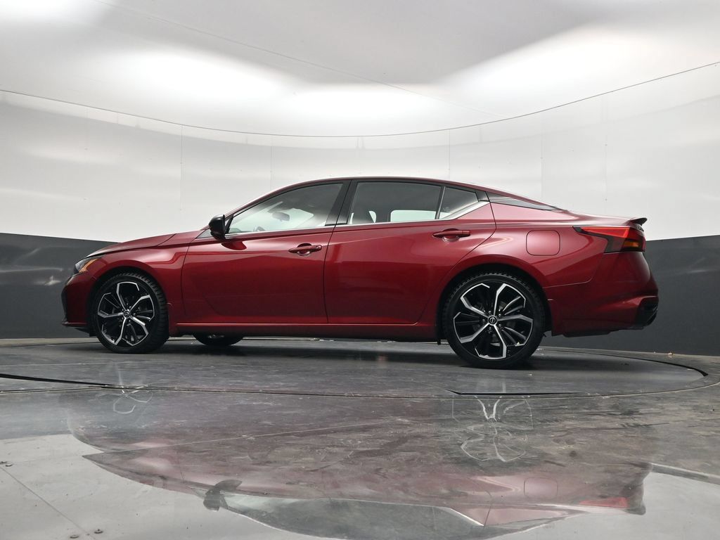 Certified 2023 Nissan Altima 2.5 SR FWD image 39