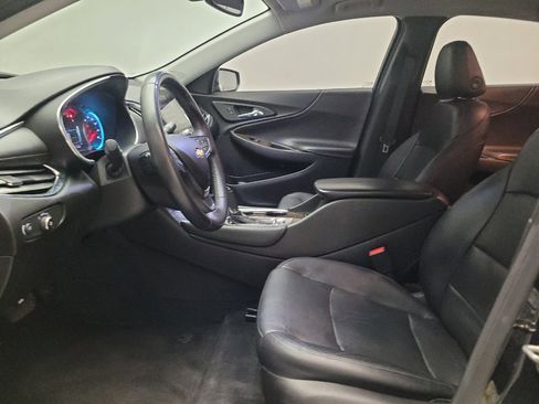 Used 2017 Chevrolet Malibu Premier w/ Premier Sun and Wheel Package FWD image 17