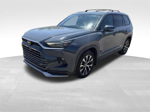 Used 2025 Toyota Grand Highlander AWD Hybrid image 8