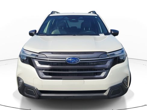 Used 2025 Subaru Forester Limited AWD/4WD image 2