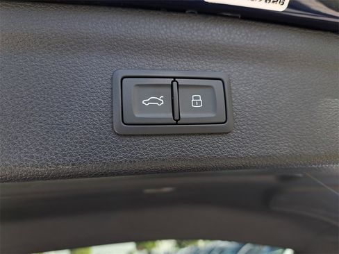 Certified 2023 Audi Q3 2.0T Premium w/ Convenience Package image 32