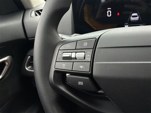 New 2025 Kia K4 LXS image 24