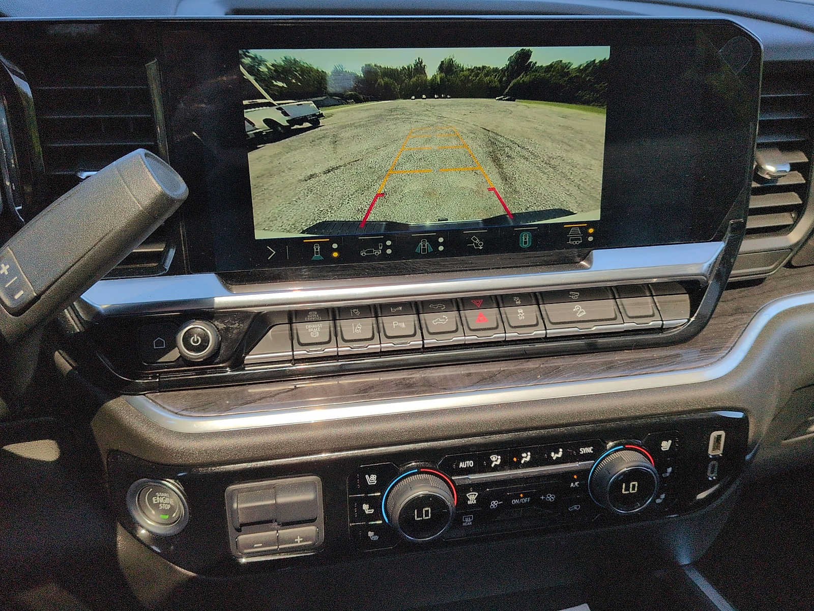 Used 2025 Chevrolet Silverado 2500 LTZ w/ LTZ Premium Package AWD/4WD image 20