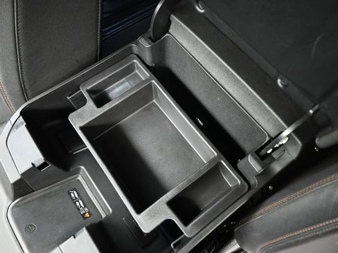 Used 2022 GMC Sierra 1500 AT4 w/ AT4 Premium Package image 19