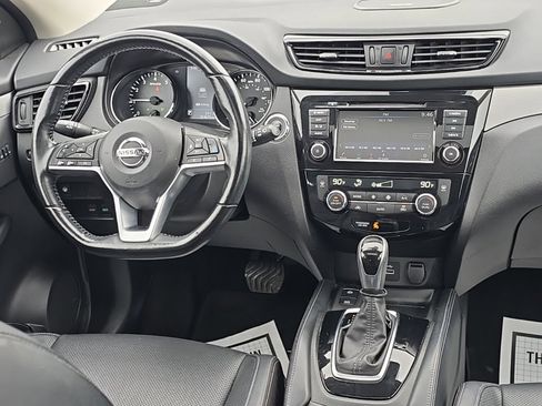 Used 2020 Nissan Rogue Sport SL w/ Premium Package image 25
