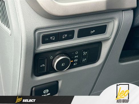 Used 2022 Ford F150 XLT w/ Equipment Group 302A High AWD/4WD image 14