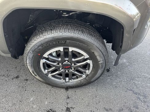 New 2025 Toyota Tacoma 2WD Double Cab image 10