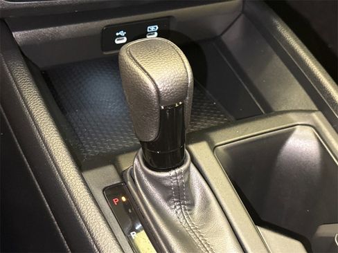 Certified 2025 Honda Accord SE image 27