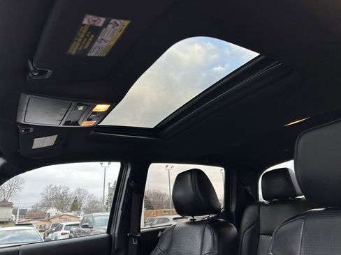 Used 2021 Toyota Tacoma Limited w/ Blackout Package (TMS) image 29