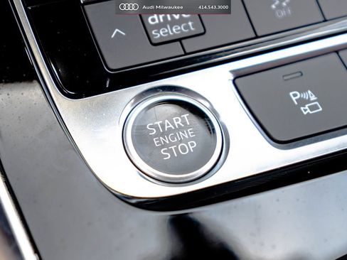 Used 2023 Audi Q7 3.0T Premium Plus AWD/4WD image 30