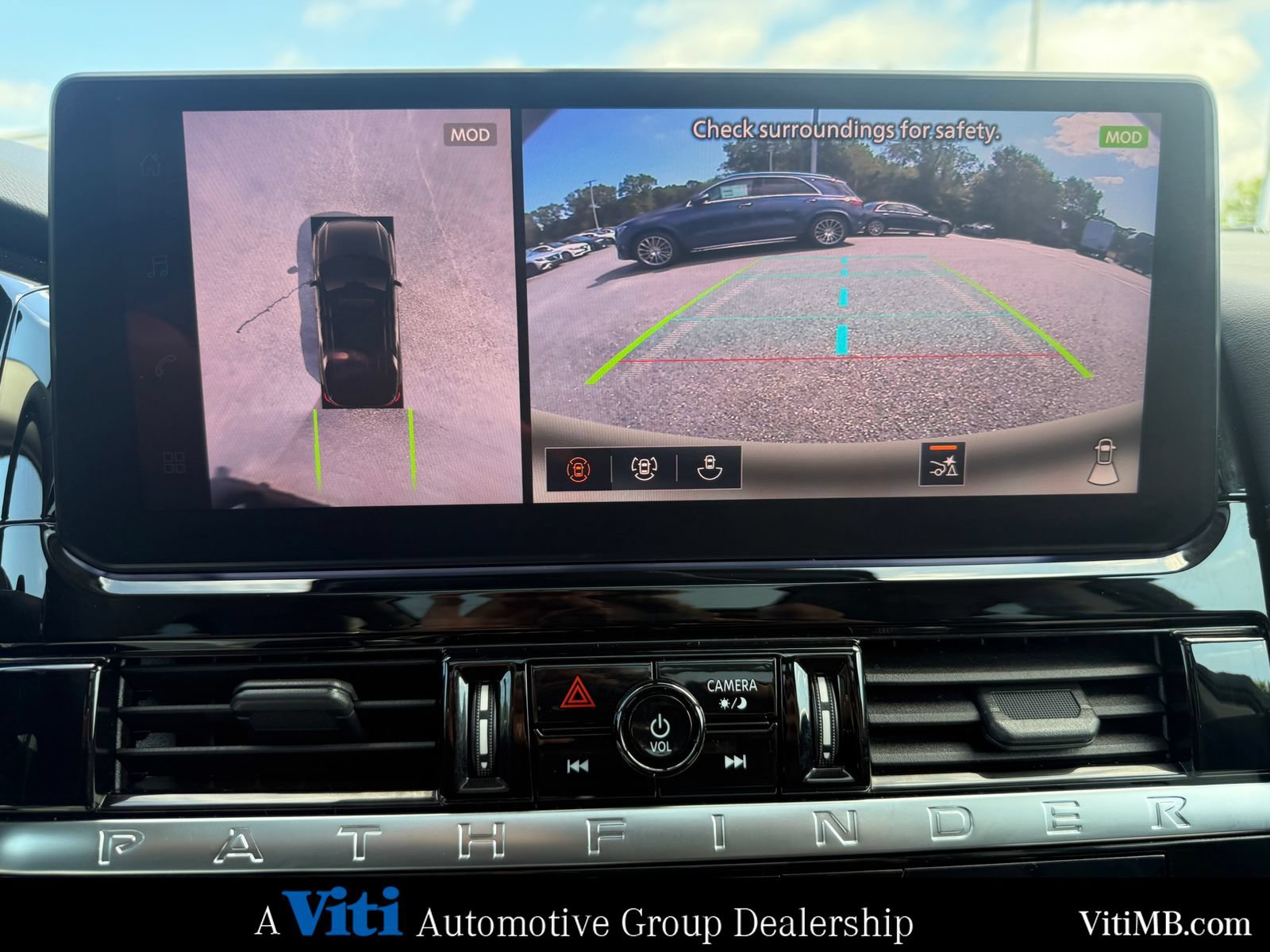 Used 2026 Nissan Pathfinder Platinum AWD/4WD image 34