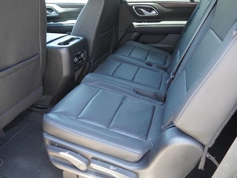 Used 2022 Chevrolet Tahoe LT w/ Luxury Package AWD/4WD image 14