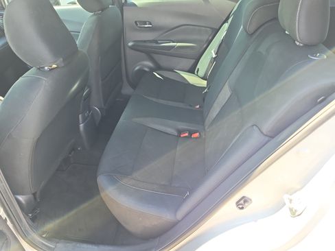 Used 2020 Nissan Kicks SV FWD image 16