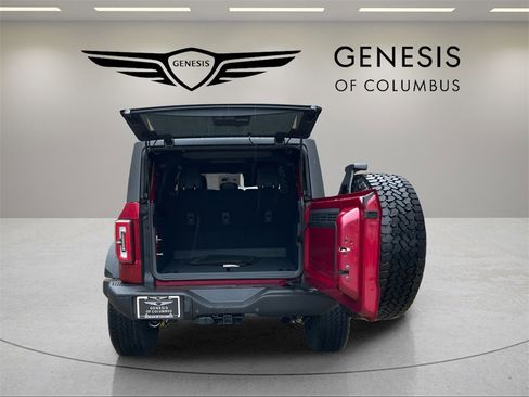 Used 2025 Ford Bronco Badlands image 5