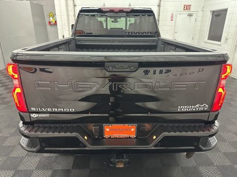 Used 2023 Chevrolet Silverado 2500 High Country w/ Z71 Off-Road Package AWD/4WD image 8