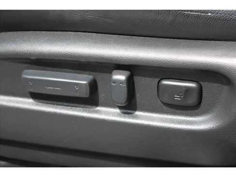 Used 2017 Honda Pilot EX-L image 16