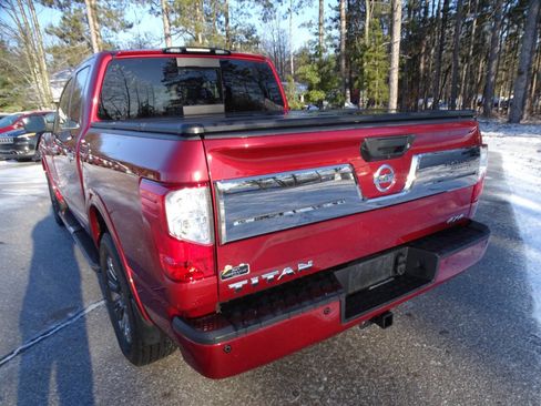 Used 2017 Nissan Titan Platinum Reserve image 8