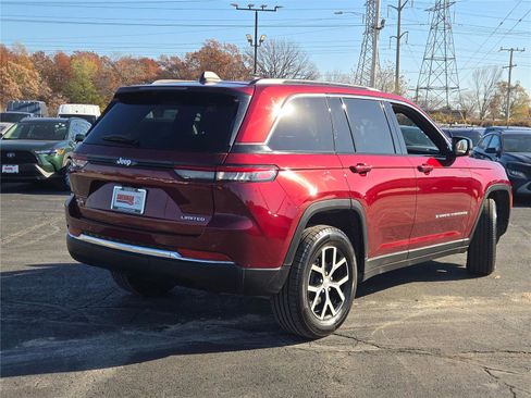 Certified 2024 Jeep Grand Cherokee Limited image 12
